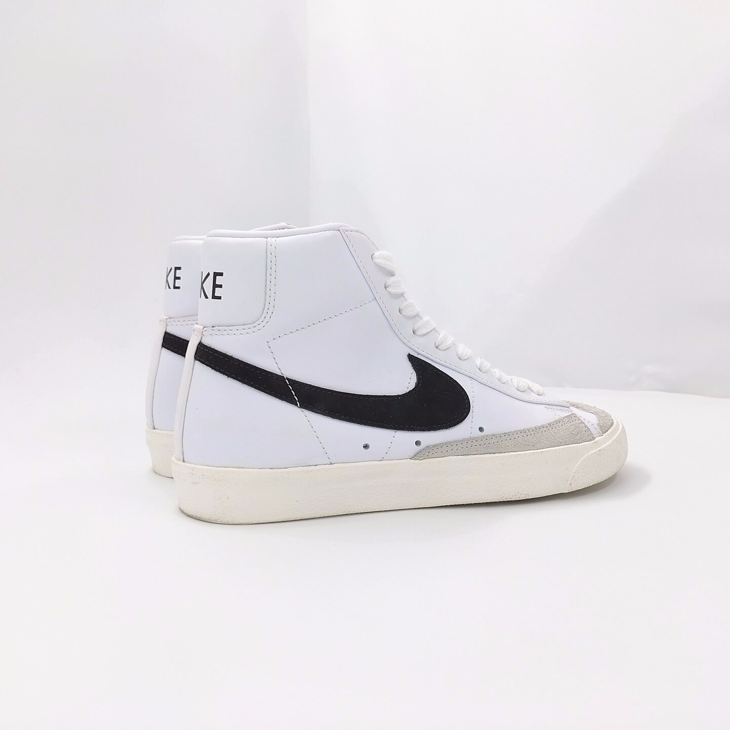 Nike - BLAZER MID 77 VINTAGE