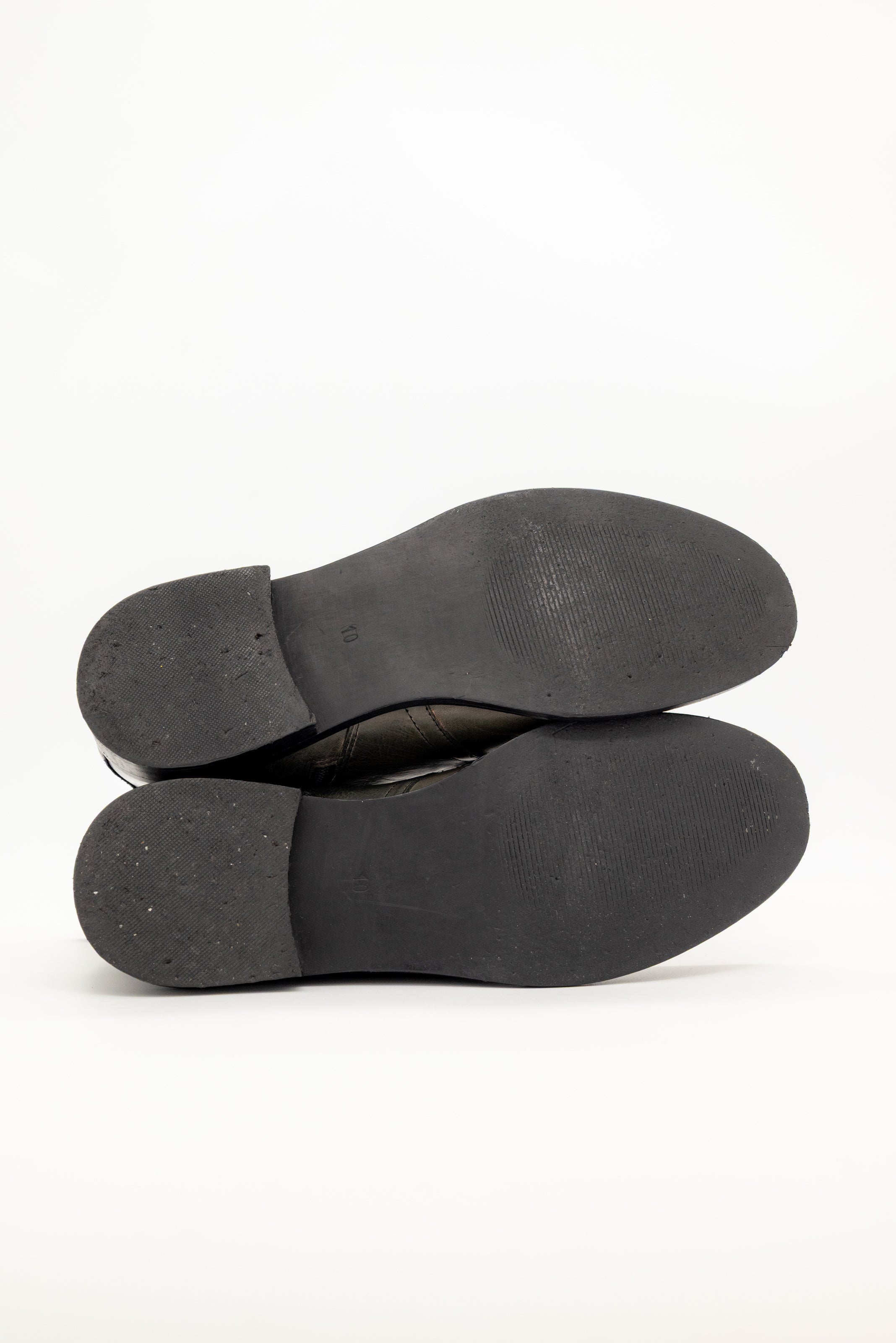 URBAN OUTFITTERS - The Bear