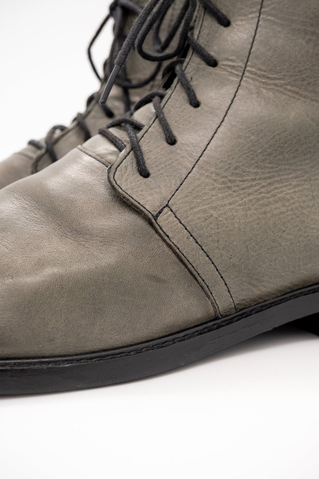 URBAN OUTFITTERS - The Bear