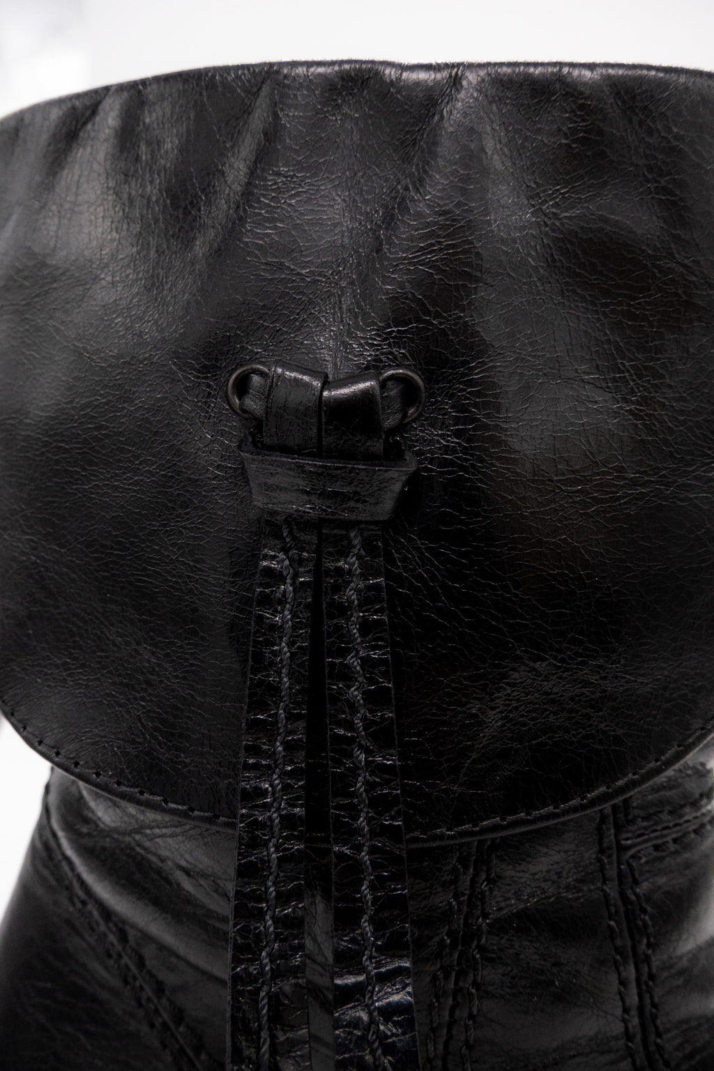 LAVORAZIONE ARTIGIANA  - Combat Black