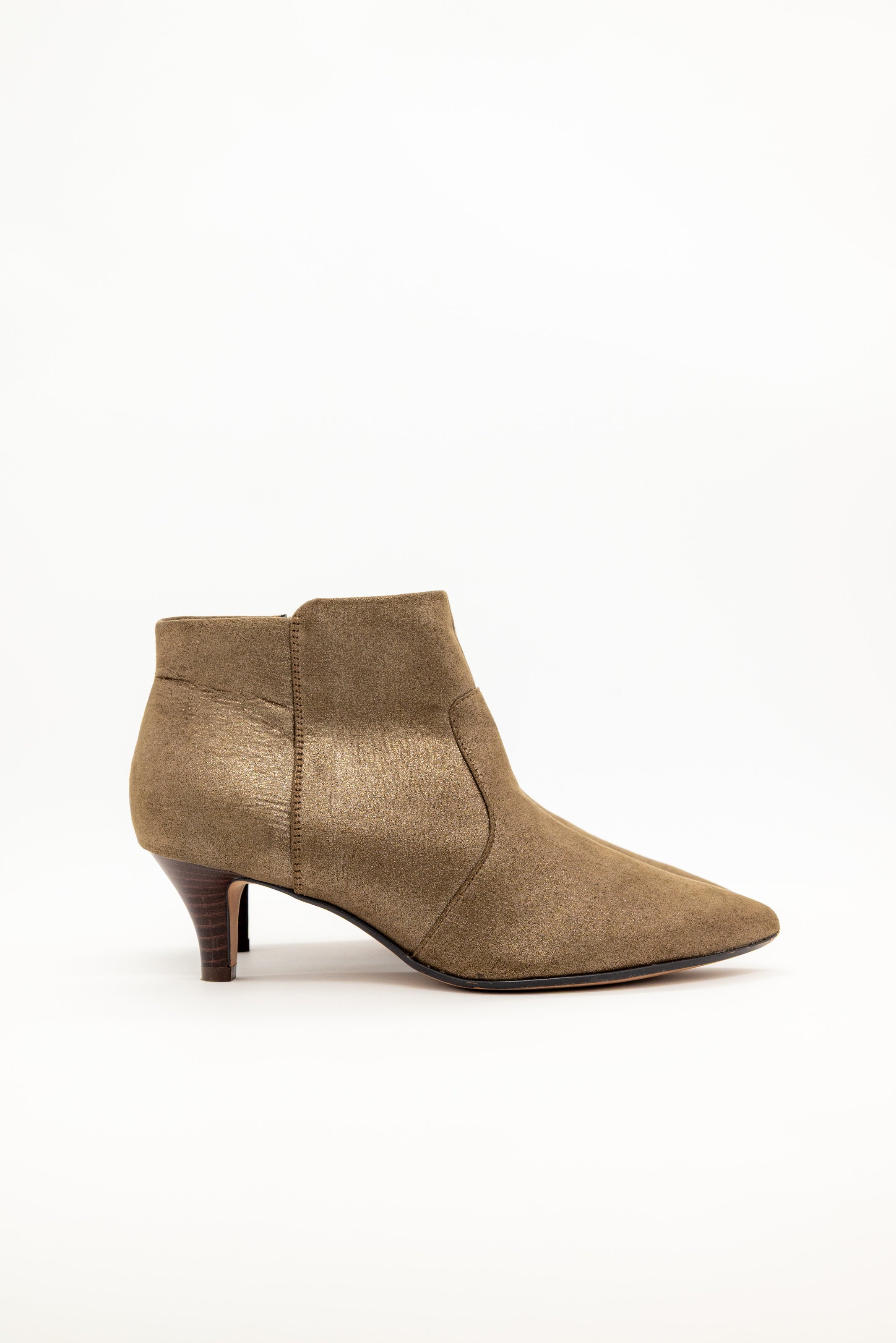 Clarks - Chelsea Gold