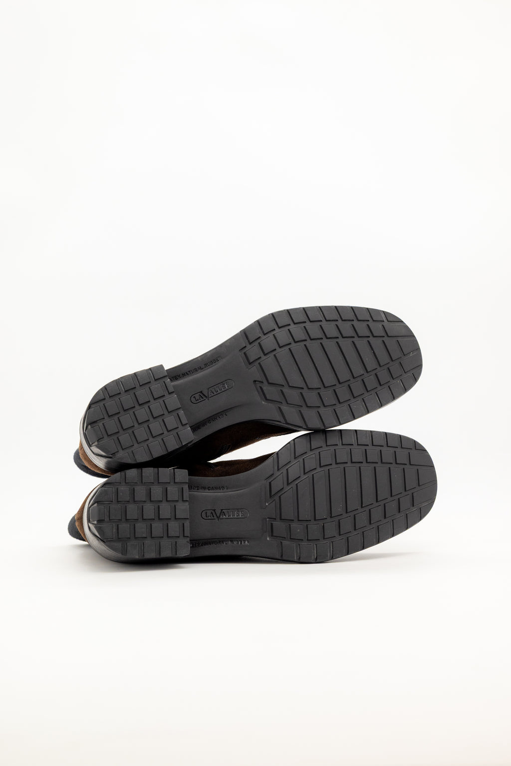 LA VALLÉ - Chelsea Brown