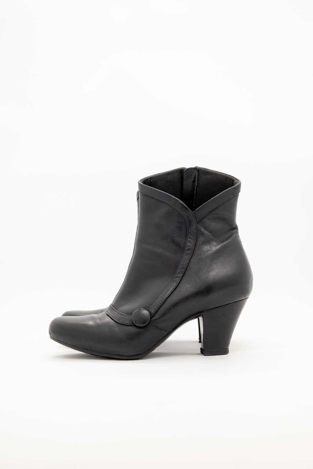Clarks - Chelsea Black
