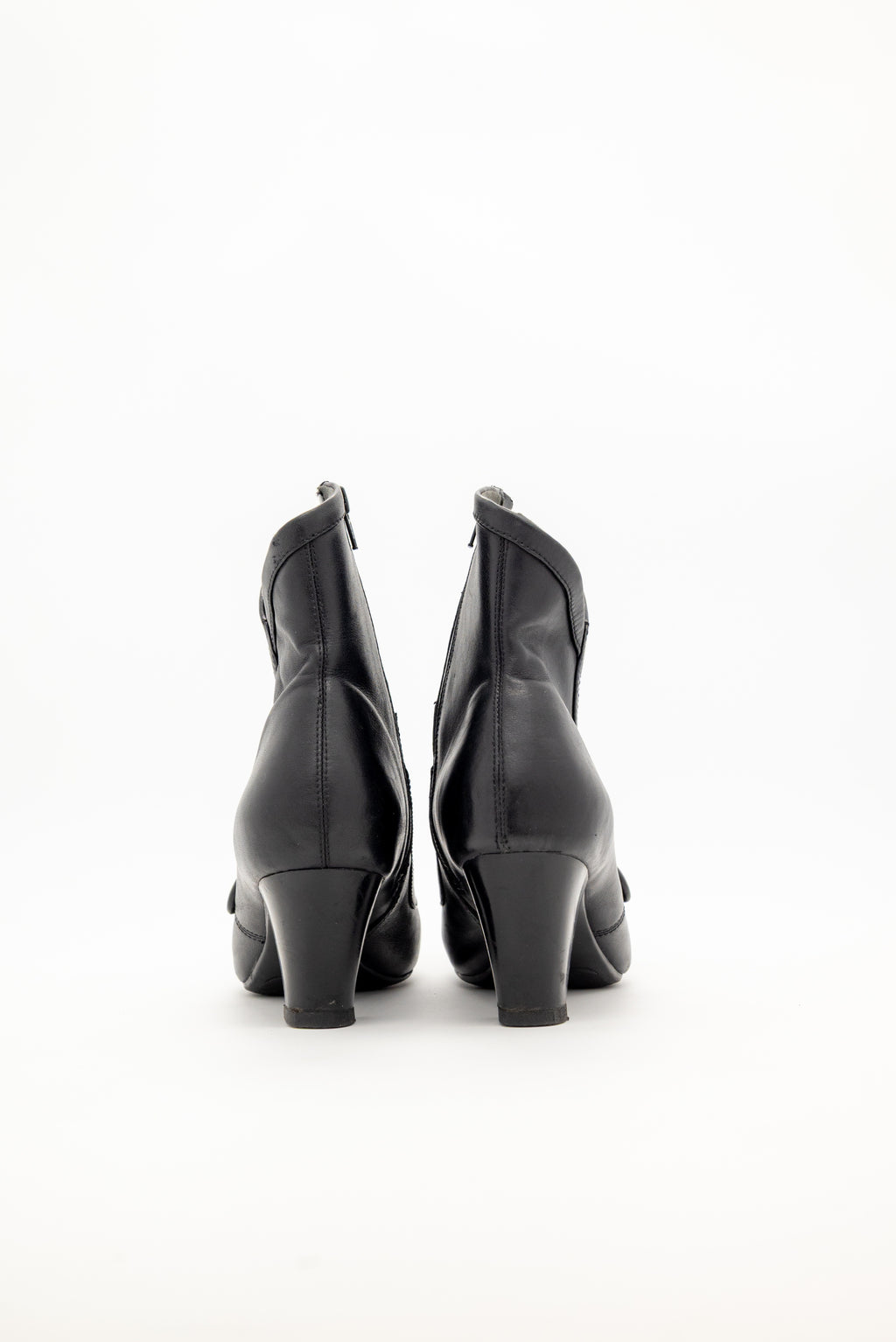 Clarks - Chelsea Black