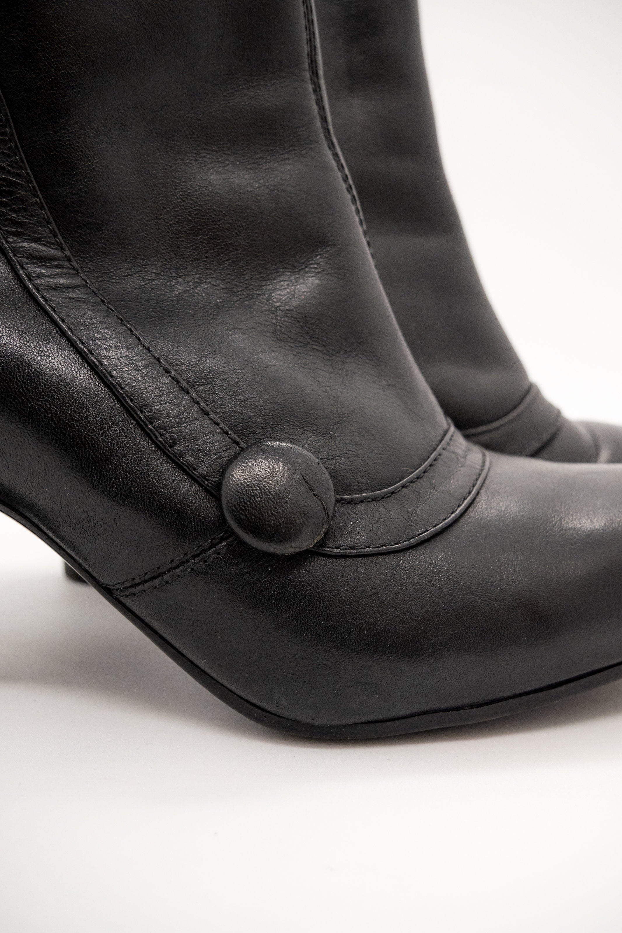 Clarks - Chelsea Black