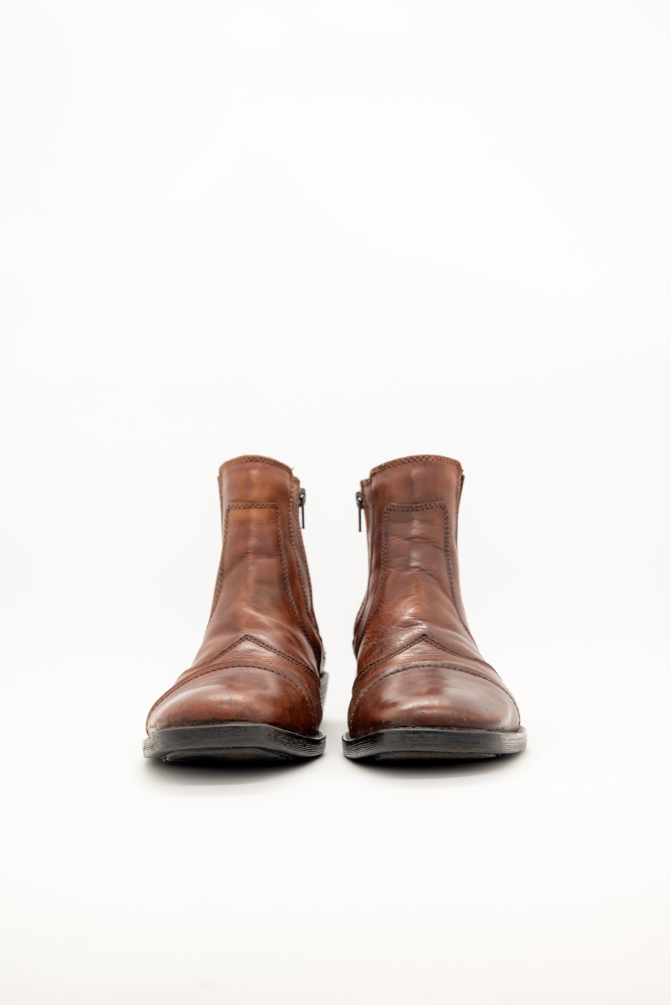 RUBINO - Chelsea Brown