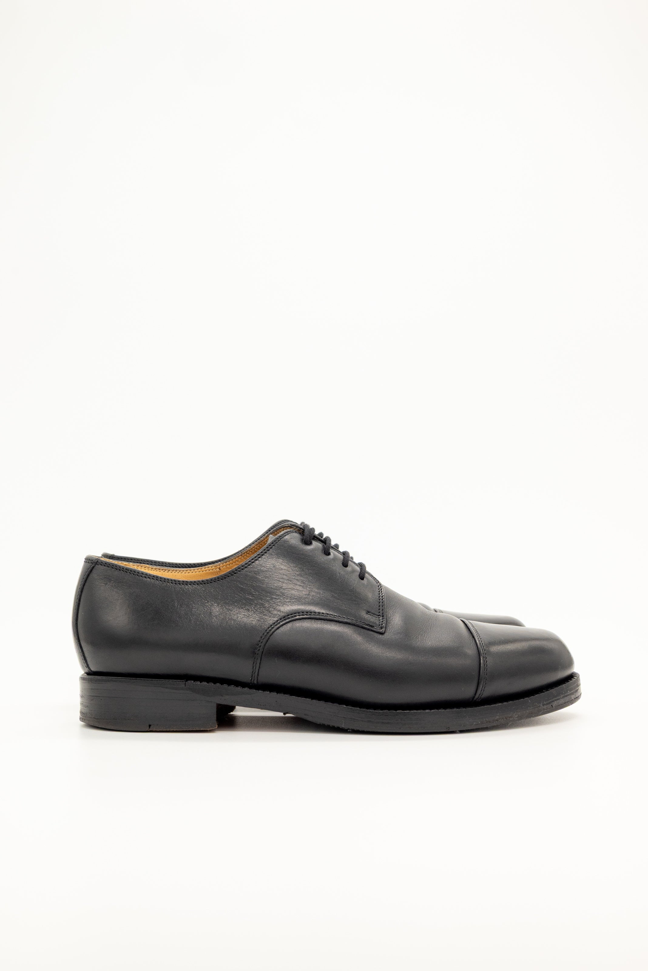 Derby - Black