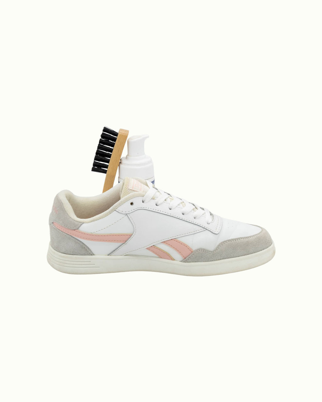 Combo : nettoyage et blanchiment de sneakers
